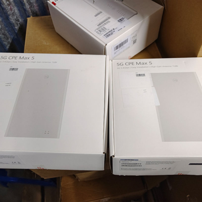 Buy Unlocked 5G CPE Max 5 H352-381 5G Modem WiFi 2.4Ghz Router 5.4 Gbps Internal 4G/5G Antennas online manufacture